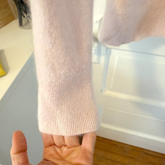 Quince 100% Mongolian Cashmere Crewneck Sweater - Picture 3 of 8